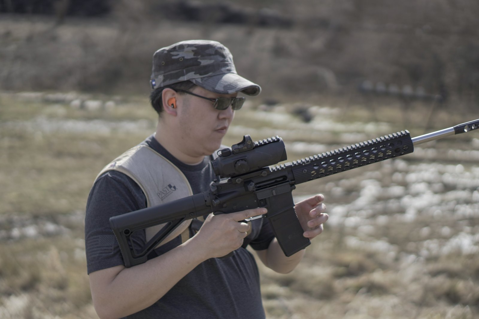 Custom AR-15 w/ Sightmark Wolfhound 6x Prismatic