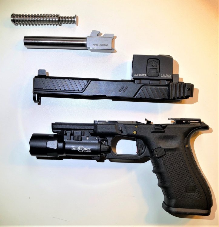 Glock 17, Gen4, 9mm - Modified (4).jpg