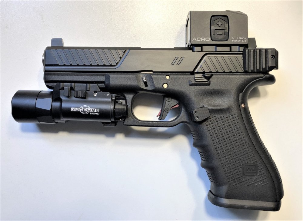 Glock 17, Gen4, 9mm - Modified (0).jpg